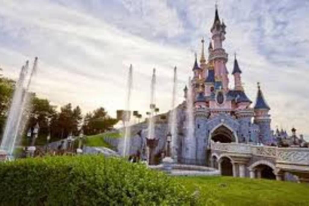Crystal Apartment Disneyland Bmyguest Montévrain Eksteriør bilde
